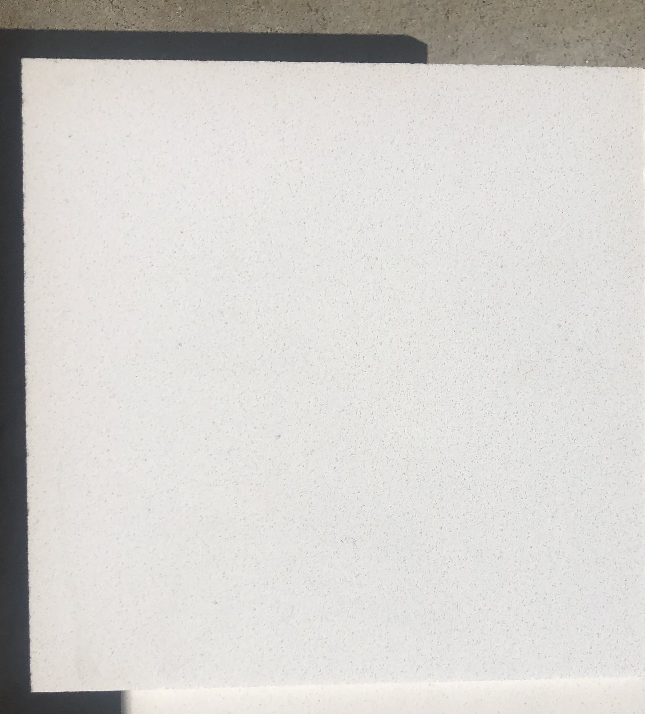Everest White Radianz Quartz Avanity