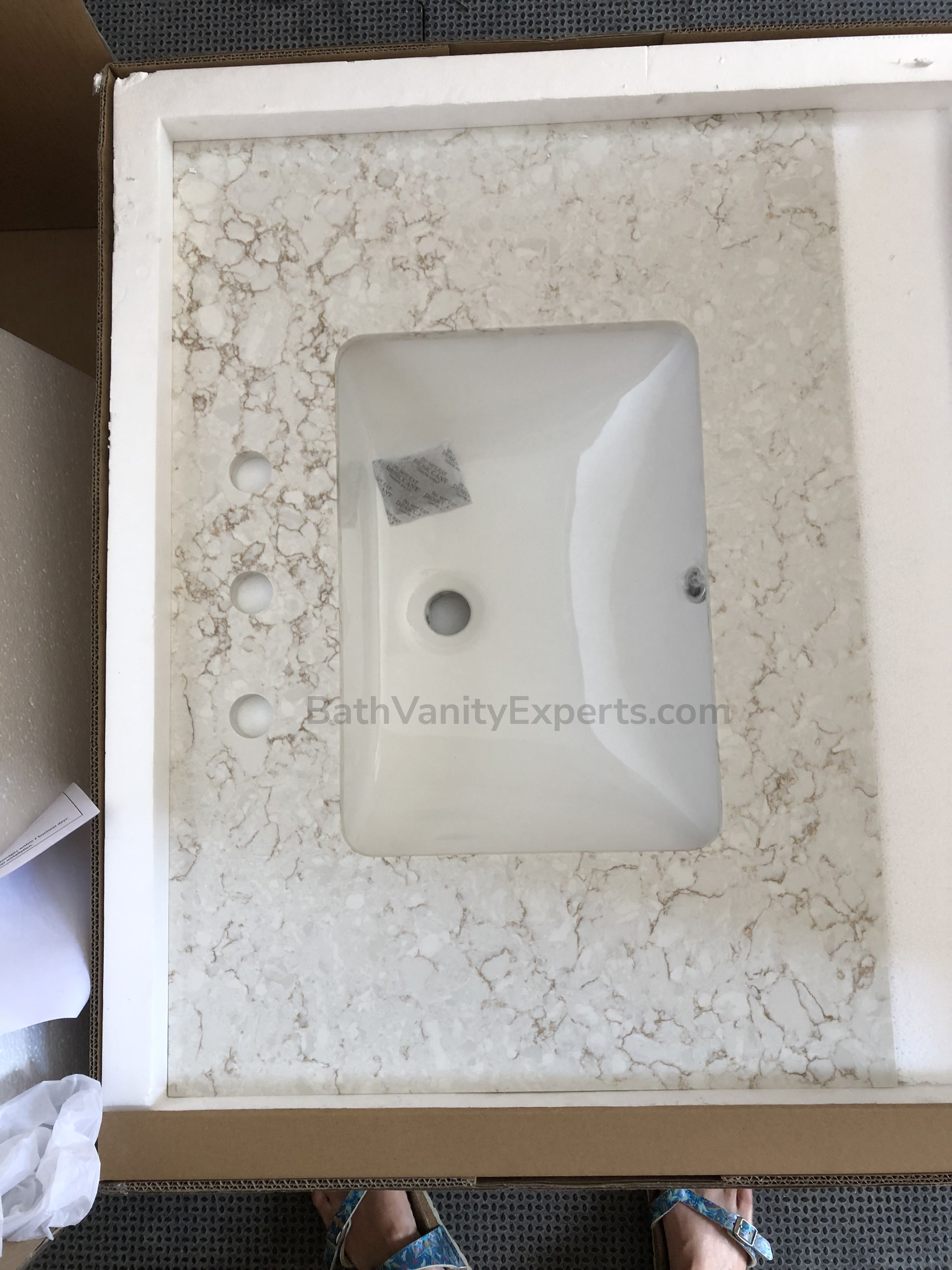 Alluring Radianz Quartz Avanity